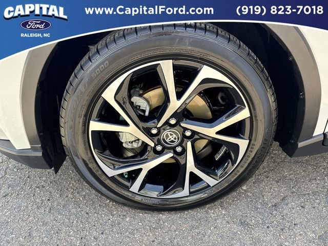 Used 2021 Toyota C-HR XLE image 12