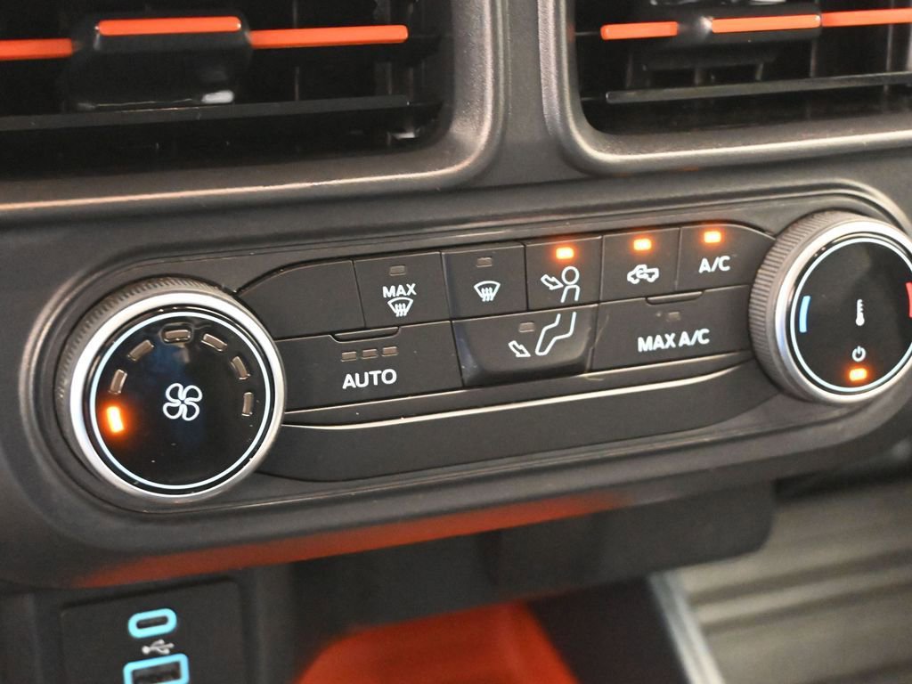 Certified 2022 Ford Maverick XLT image 17