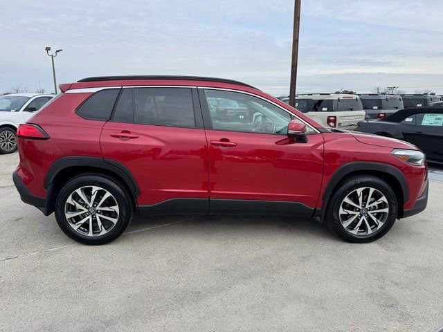 Used 2023 Toyota Corolla Cross XLE w/ Convenience Package image 6