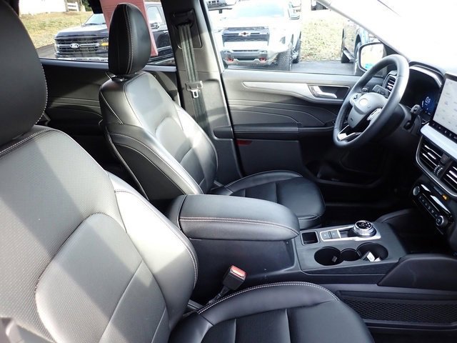 Certified 2023 Ford Escape Platinum image 11