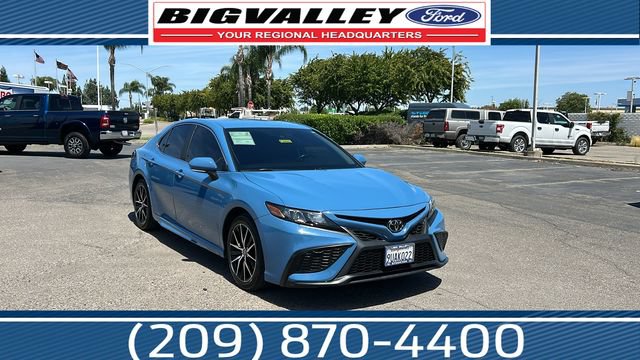 Used 2024 Toyota Camry SE FWD image 1