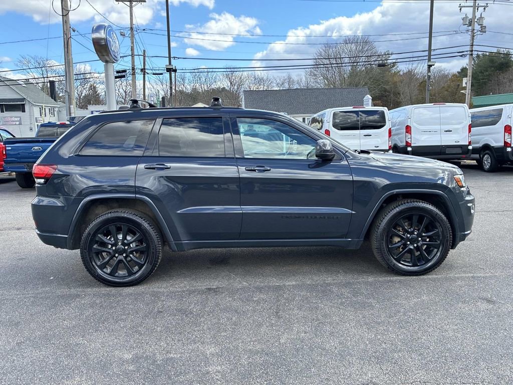 Used 2018 Jeep Grand Cherokee Altitude image 8