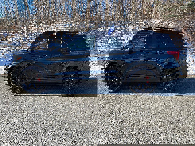 Certified 2020 Ford Explorer ST w/ ST Street Pack image 4