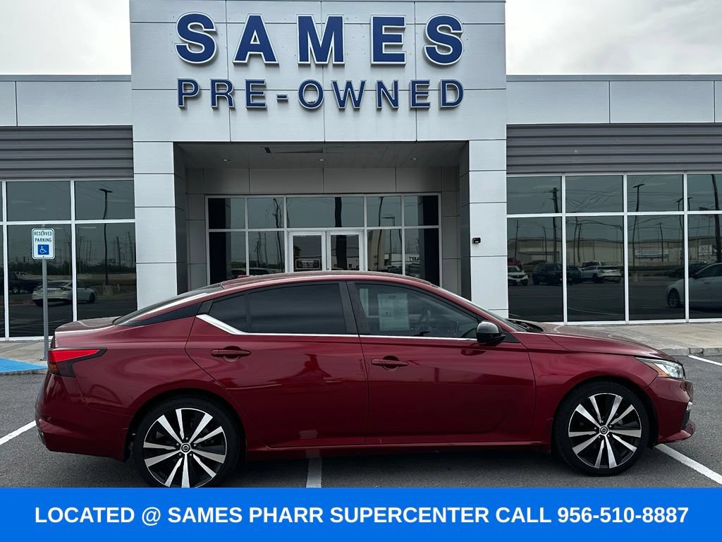 Used 2022 Nissan Altima 2.5 SR FWD image 2