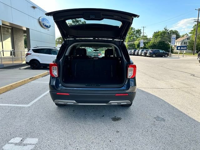 Certified 2023 Ford Explorer XLT w/ Equipment Group 202A AWD/4WD image 17