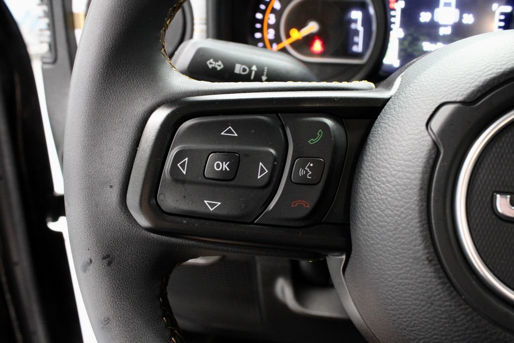Used 2024 Jeep Gladiator Sport AWD/4WD image 28