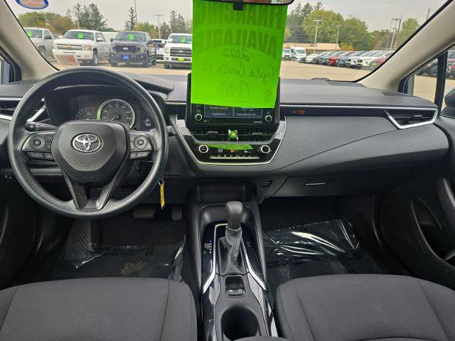 Used 2022 Toyota Corolla LE image 13