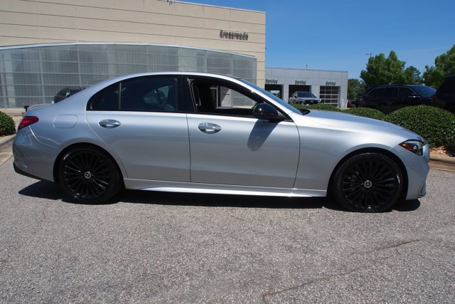 Used 2024 Mercedes-Benz C 300 Sedan image 9