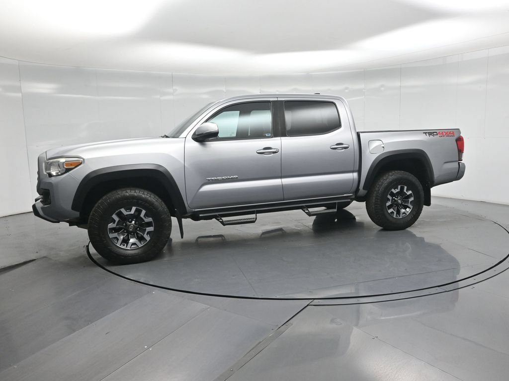 Used 2019 Toyota Tacoma TRD Off-Road w/ Technology Package AWD/4WD image 28