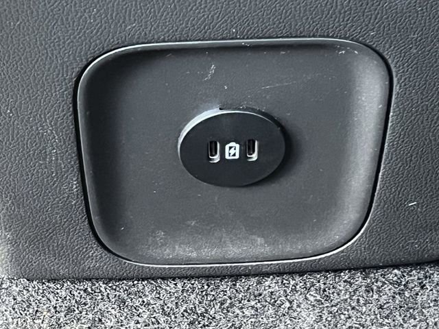 Certified 2025 Ford Escape ST-Line image 9