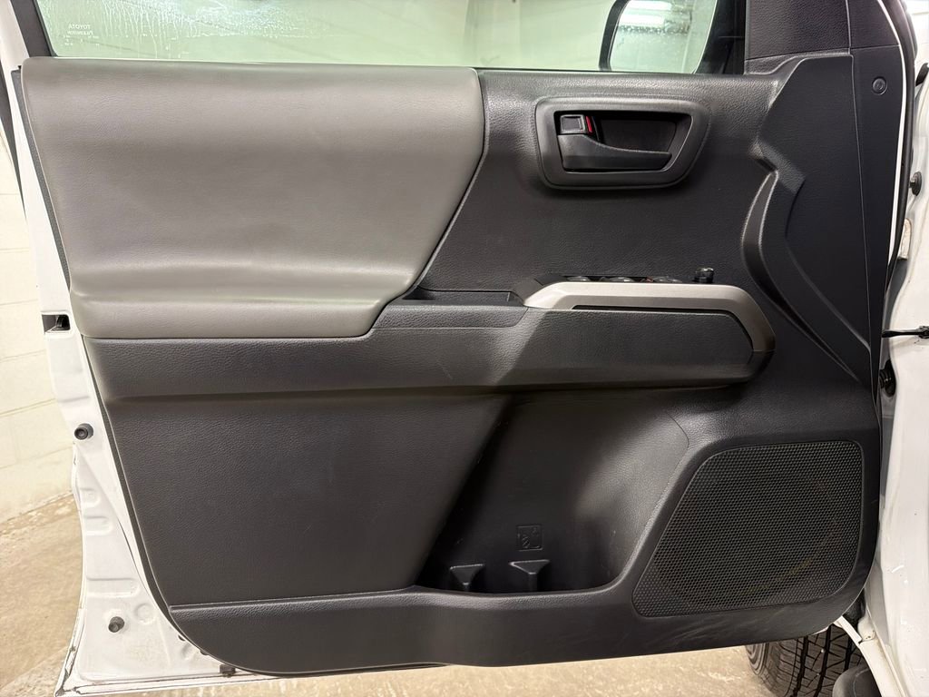 Used 2023 Toyota Tacoma SR5 w/ Technology Package RWD image 16