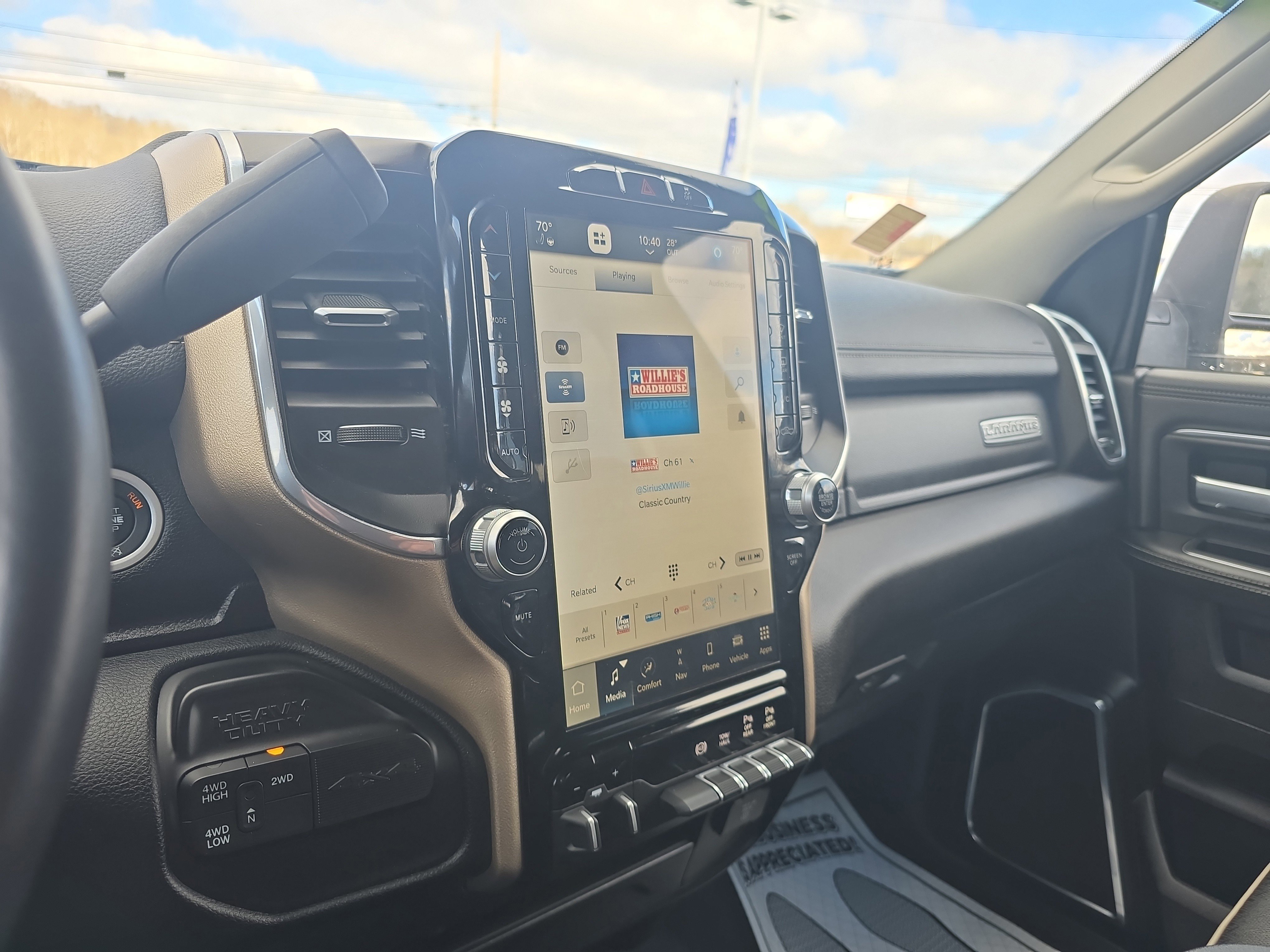 Used 2024 RAM 2500 Laramie image 25