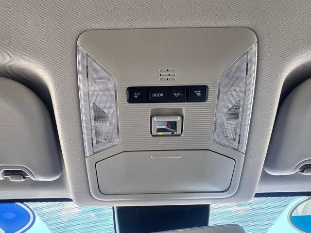 Used 2025 Toyota RAV4 LE FWD image 25