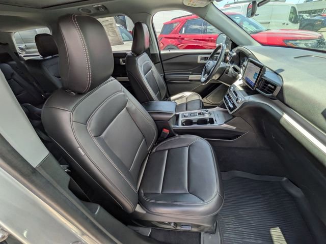 Certified 2023 Ford Explorer XLT w/ Equipment Group 202A AWD/4WD image 23