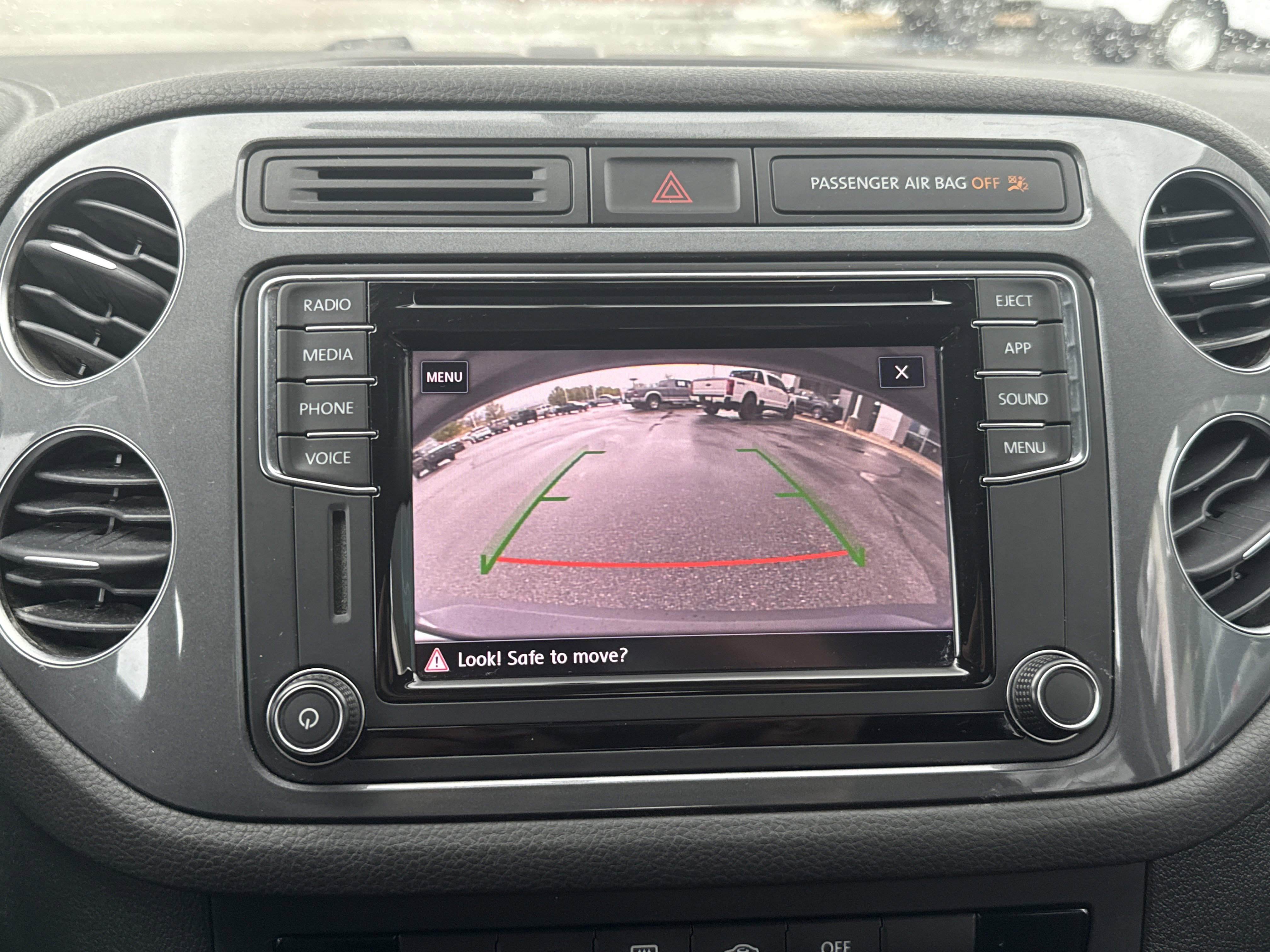 Used 2018 Volkswagen Tiguan Limited w/ Premium Package image 20