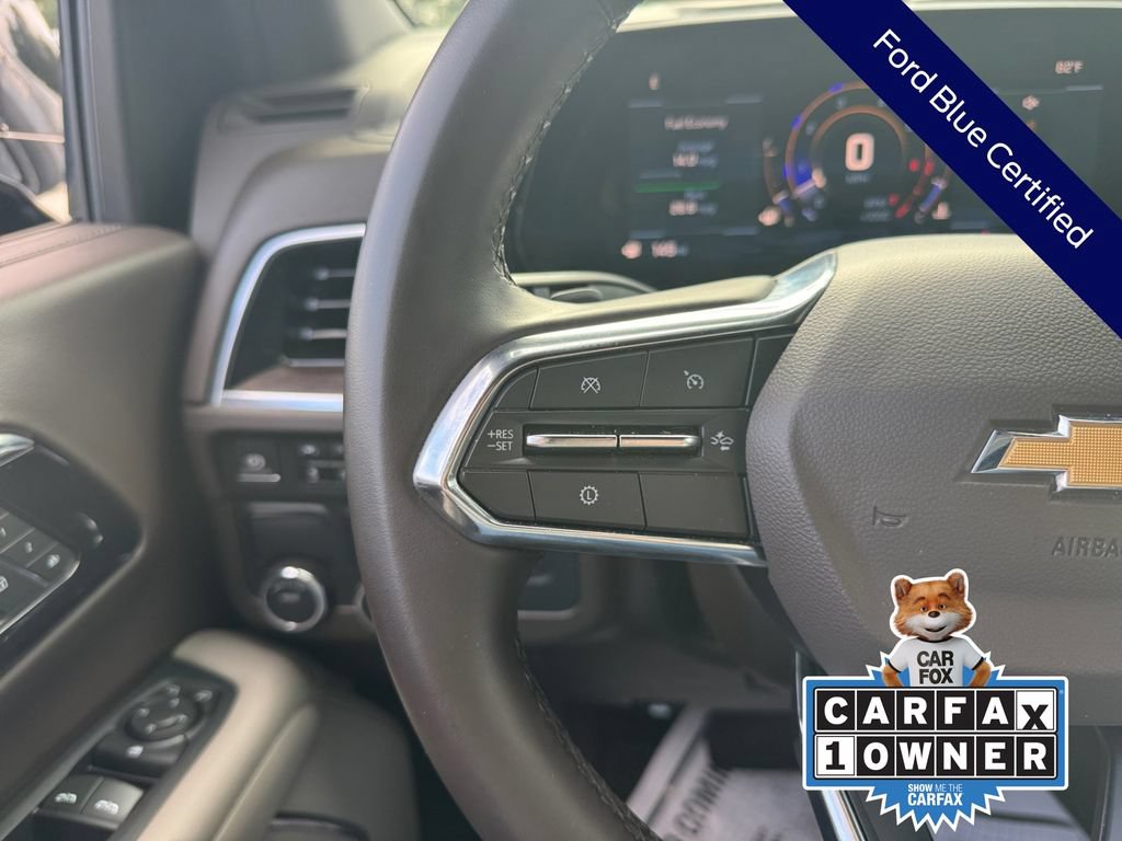 Used 2025 Chevrolet Suburban LT RWD image 36