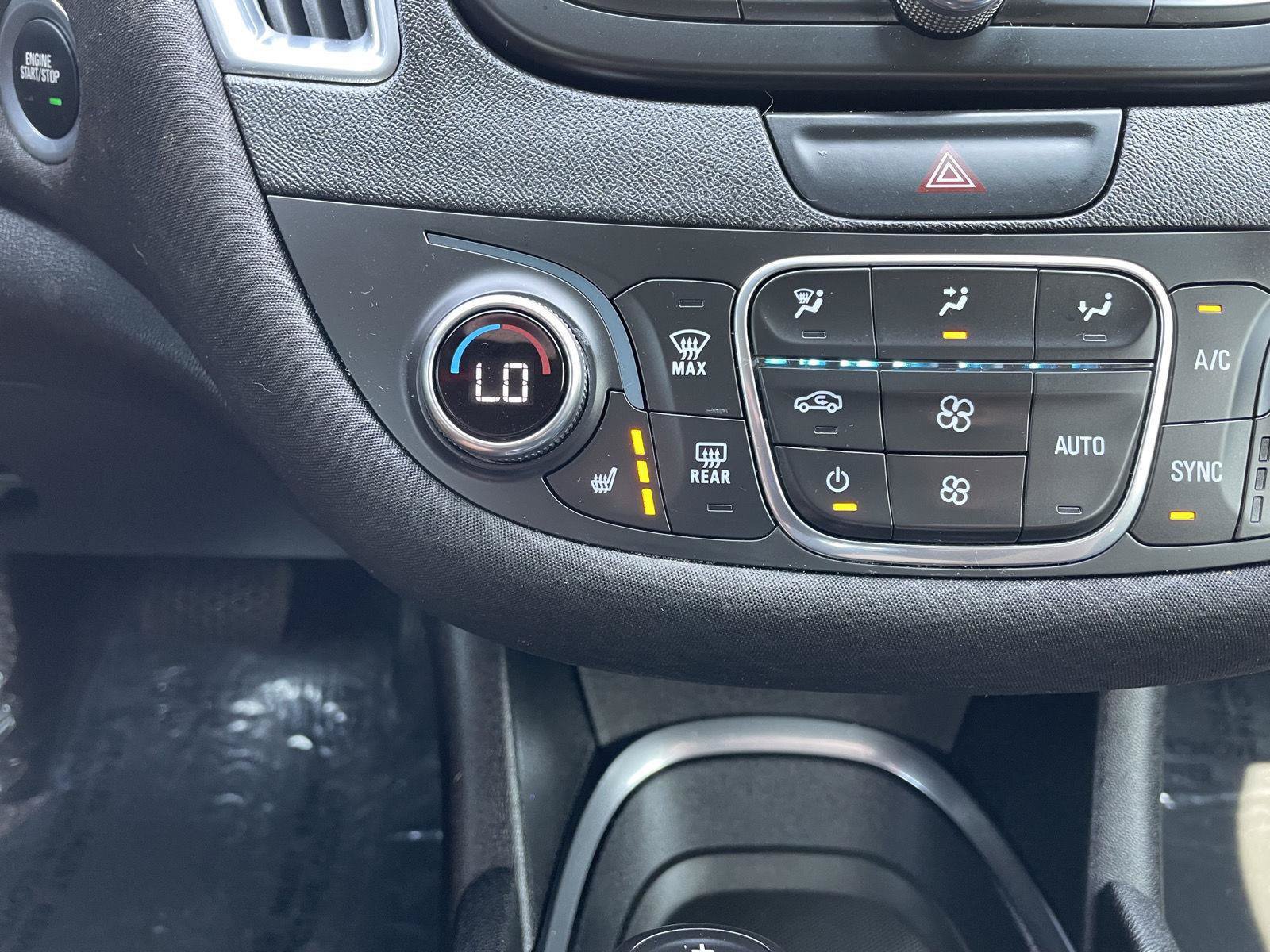 Used 2019 Chevrolet Malibu LT FWD image 26