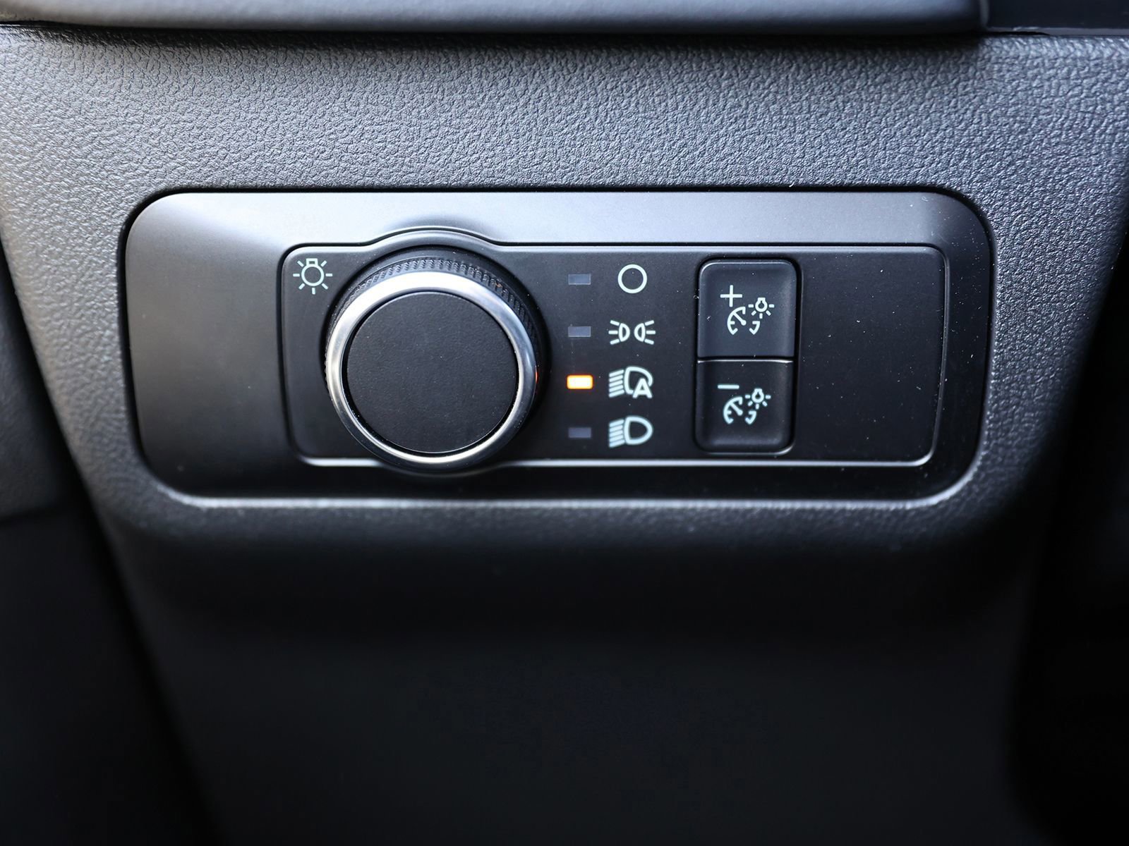 Certified 2022 Ford Escape SE w/ Cold Weather Package image 34