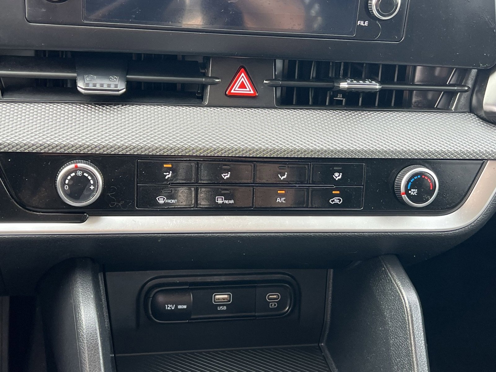 Used 2024 Kia Sportage LX image 20