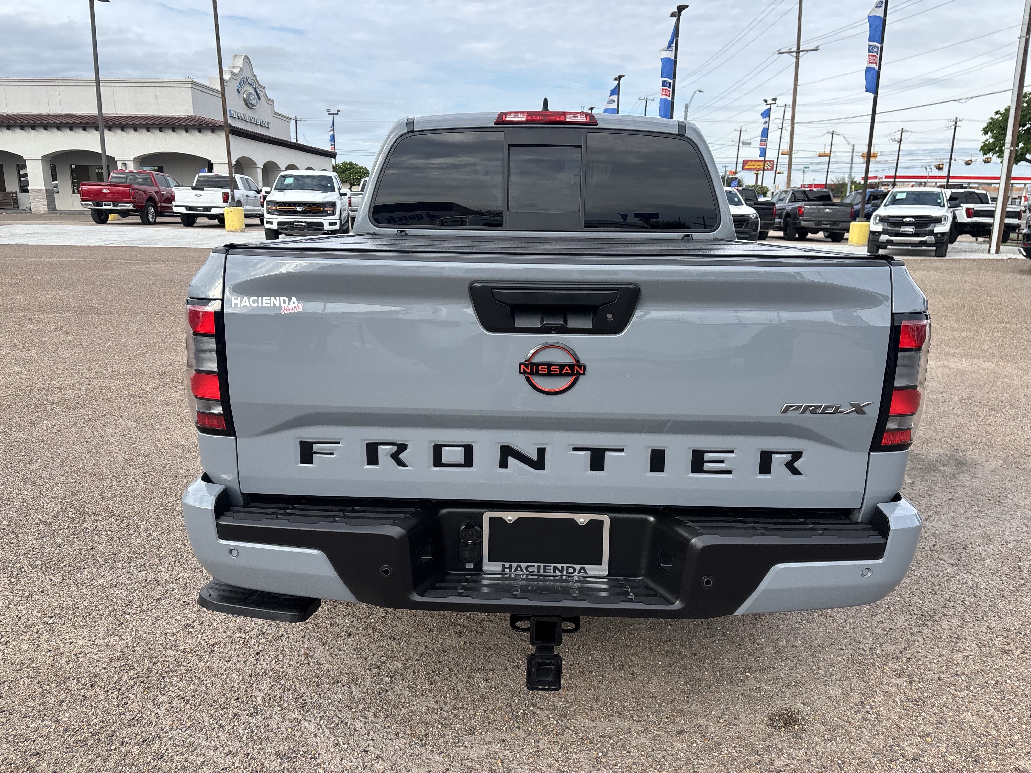 Used 2022 Nissan Frontier Pro-X RWD image 3