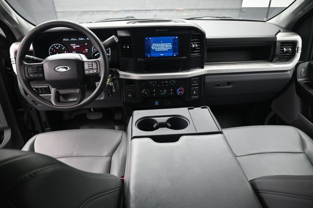 Certified 2025 Ford F250 XL RWD image 19