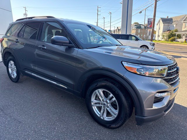 Certified 2023 Ford Explorer XLT w/ Equipment Group 202A AWD/4WD image 4