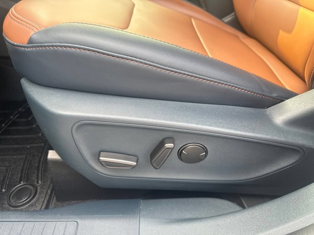 Certified 2024 Ford Maverick Lariat AWD/4WD image 17