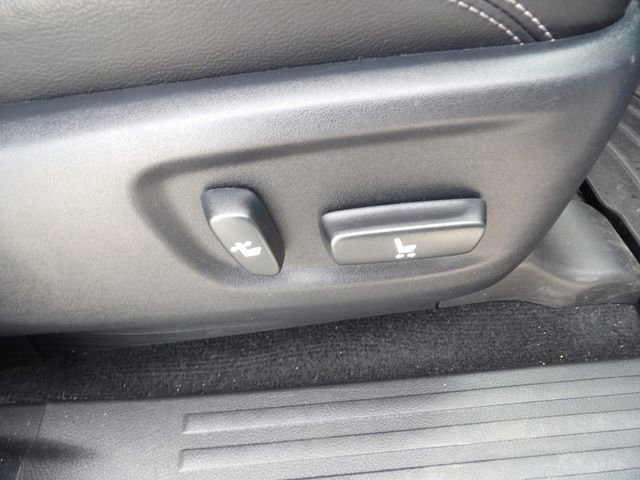 Used 2022 Toyota 4Runner Limited AWD/4WD image 33