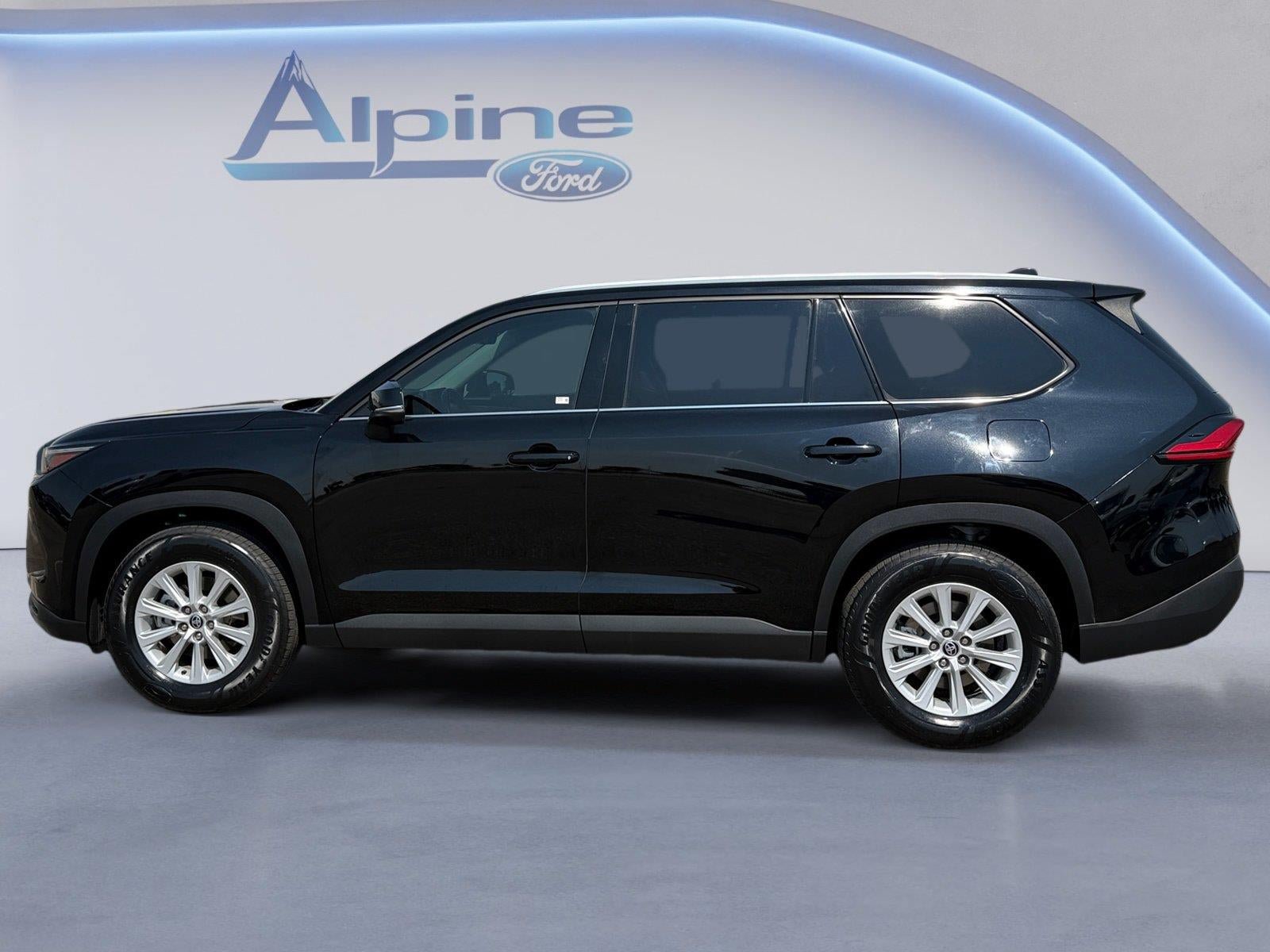 Used 2024 Toyota Grand Highlander AWD image 2
