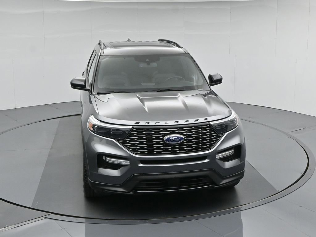 Certified 2023 Ford Explorer ST-Line w/ Class IV Trailer Tow Package RWD image 43