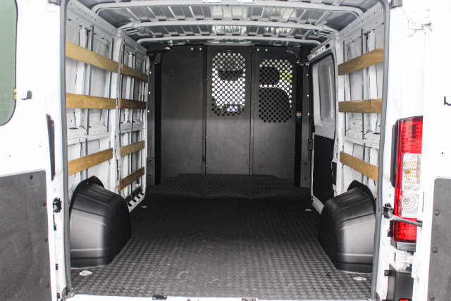 Used 2025 RAM ProMaster 2500 w/ U-Haul Equipment Group FWD image 8