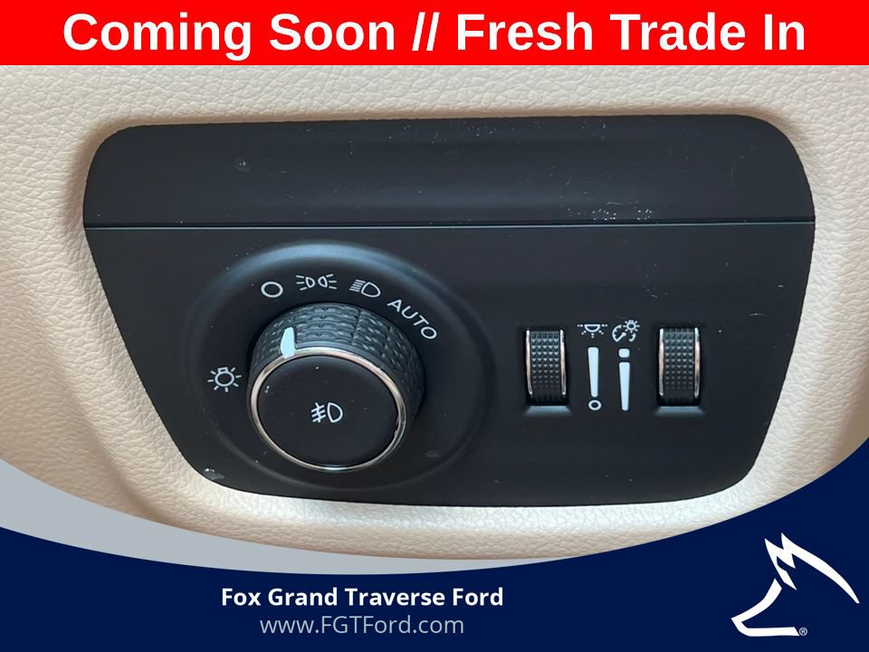 Used 2025 Jeep Grand Cherokee L Limited w/ Luxury Tech Group II AWD/4WD image 17