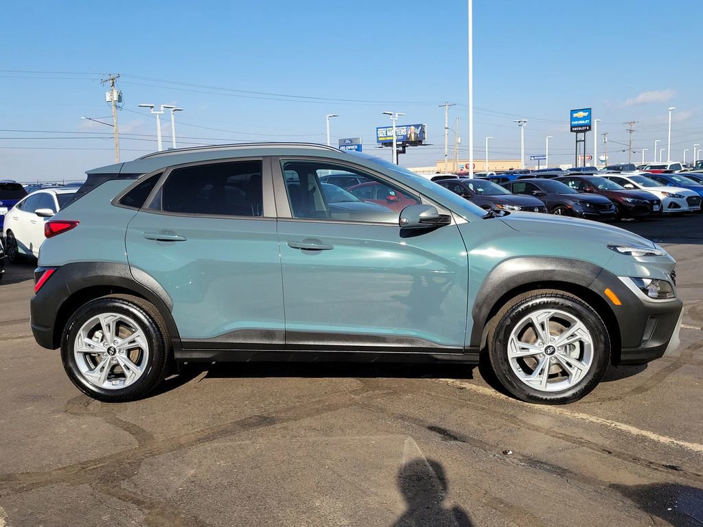 Used 2022 Hyundai Kona SEL w/ Convenience Package image 6