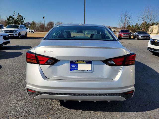 Used 2024 Nissan Altima 2.5 SV image 5