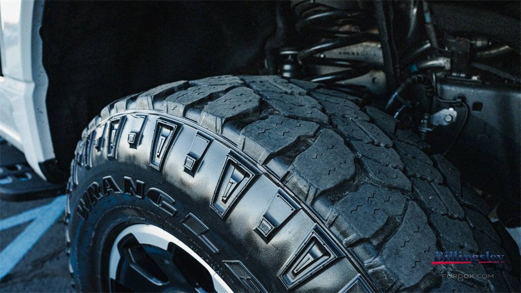 Certified 2025 Ford F250 Lariat w/ Tremor Off-Road Package image 11