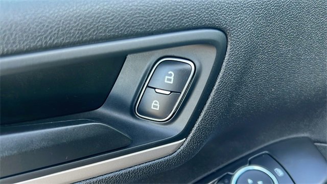 Certified 2022 Ford Escape SE w/ Cold Weather Package image 12