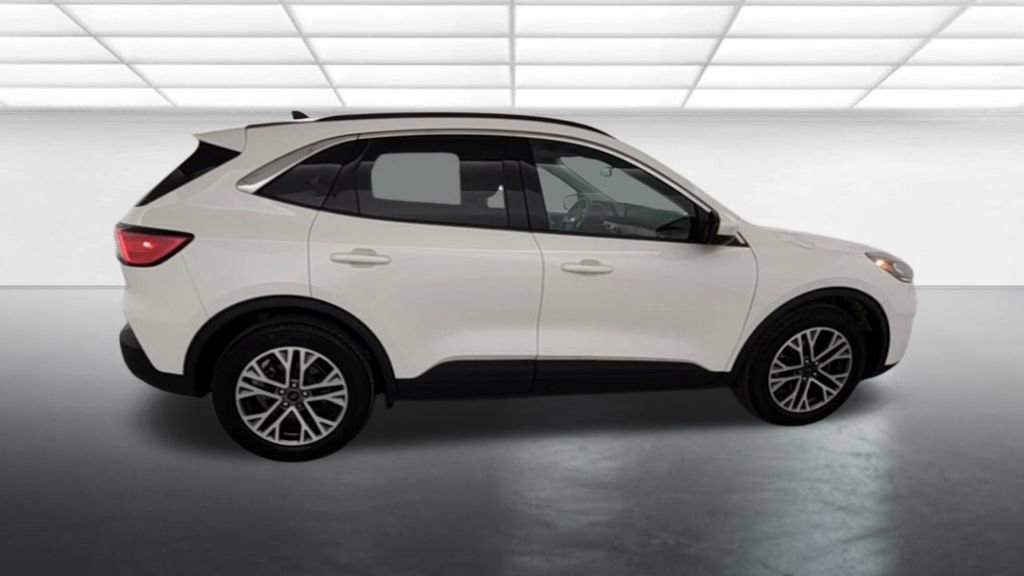 Certified 2022 Ford Escape SEL image 8