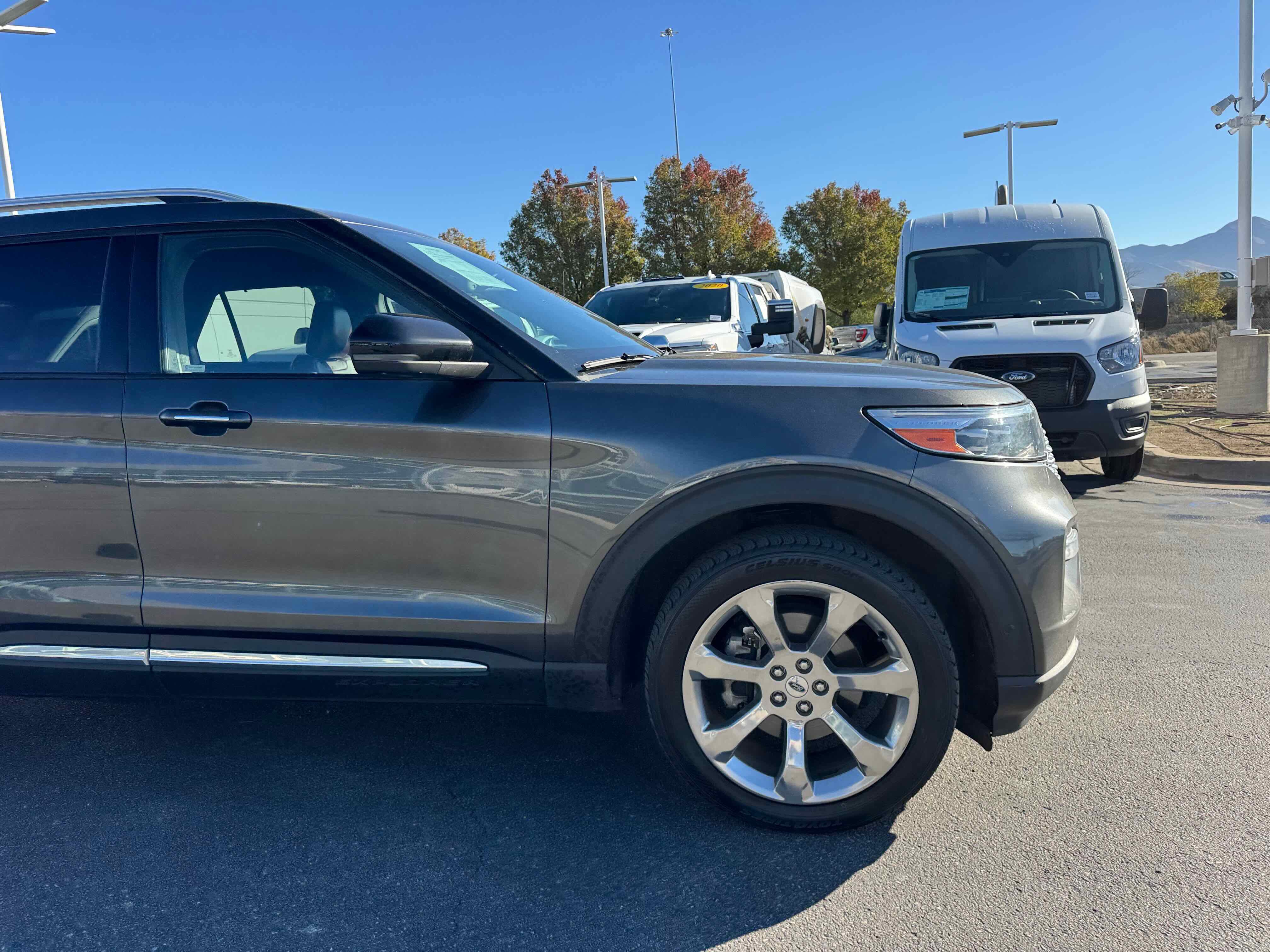 Certified 2020 Ford Explorer Platinum w/ Premium Technology Package image 12