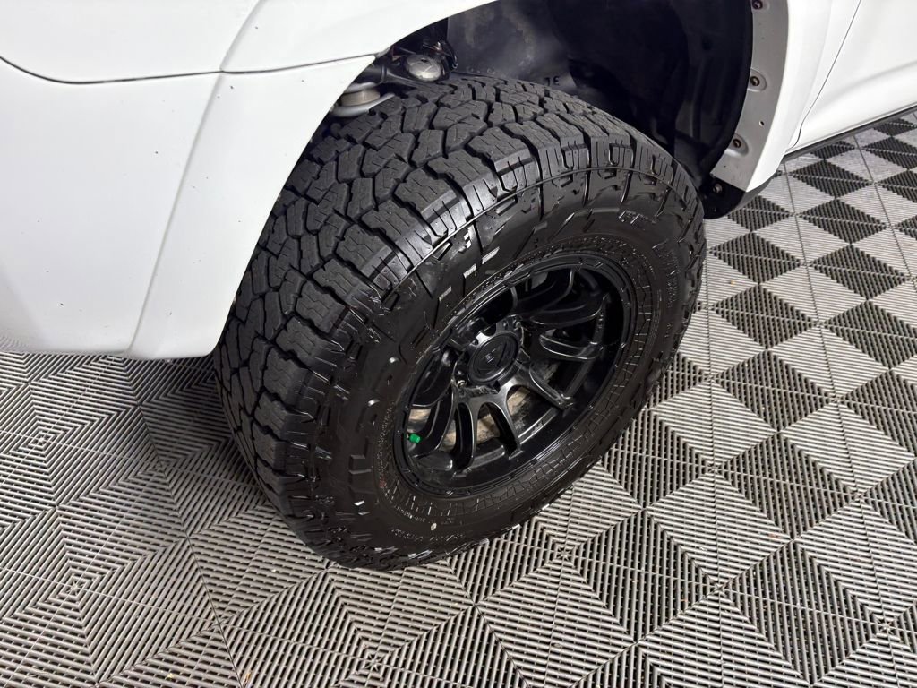 Used 2022 Toyota 4Runner TRD Off-Road Premium image 9