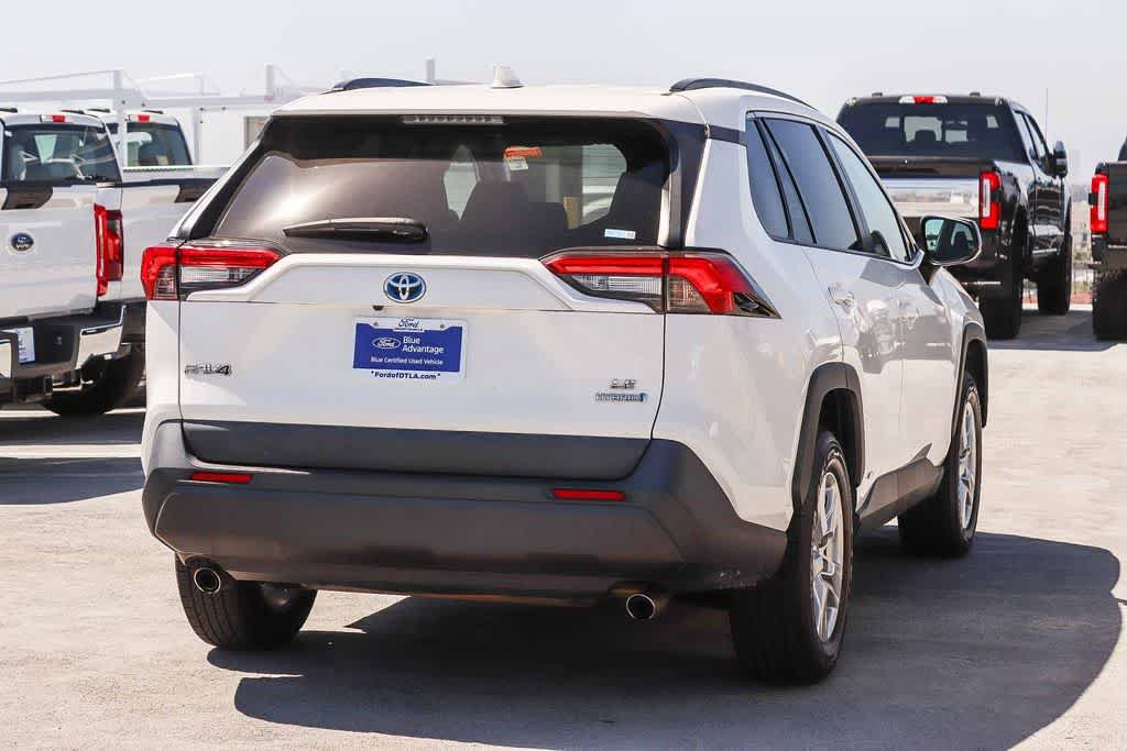 Used 2020 Toyota RAV4 LE w/ All Weather Liner Package AWD/4WD image 4