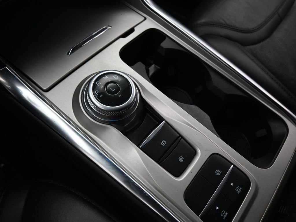 Certified 2022 Ford Explorer Platinum w/ Technology Package image 18