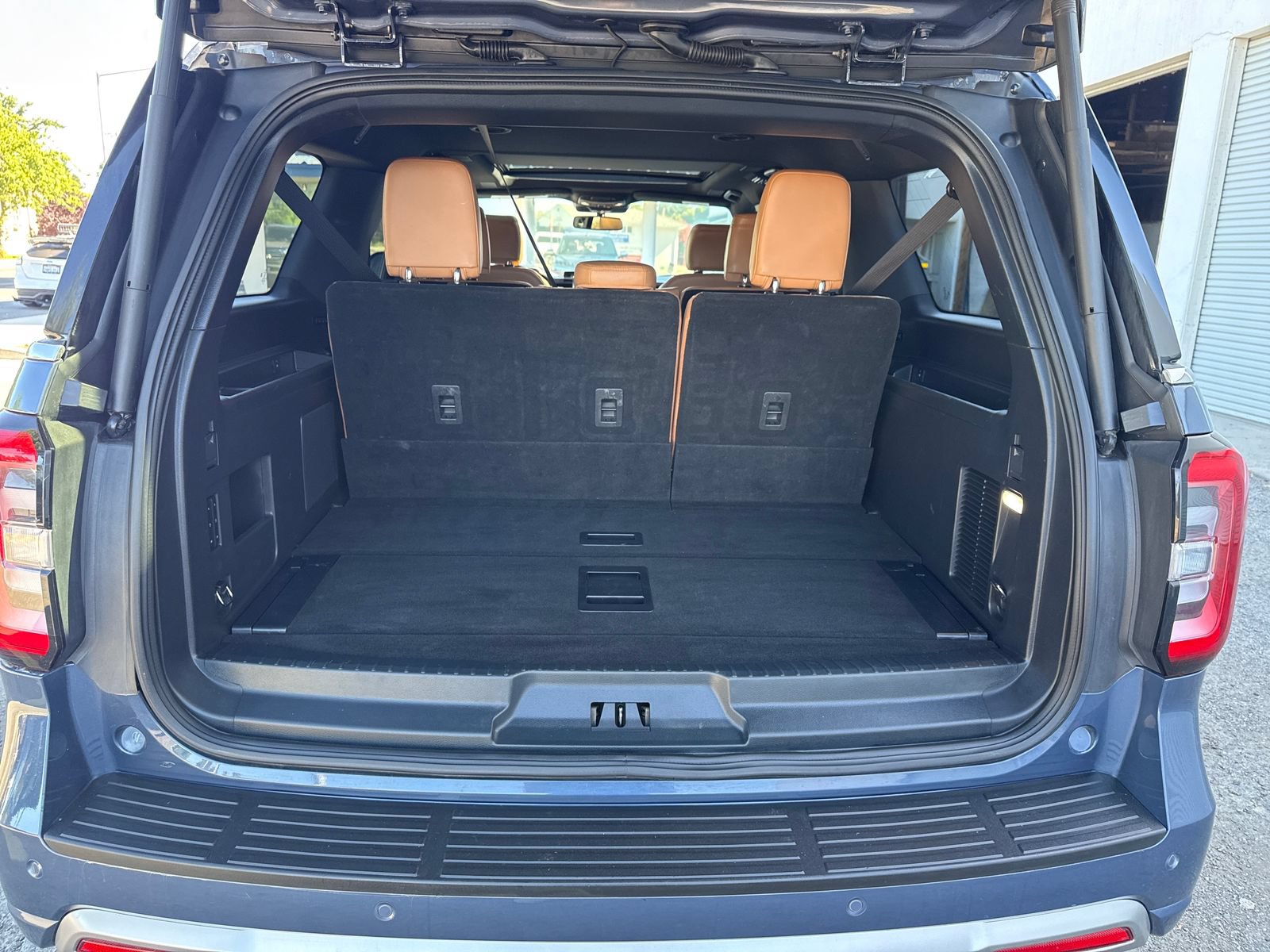 Certified 2023 Ford Expedition Max Platinum AWD/4WD image 23