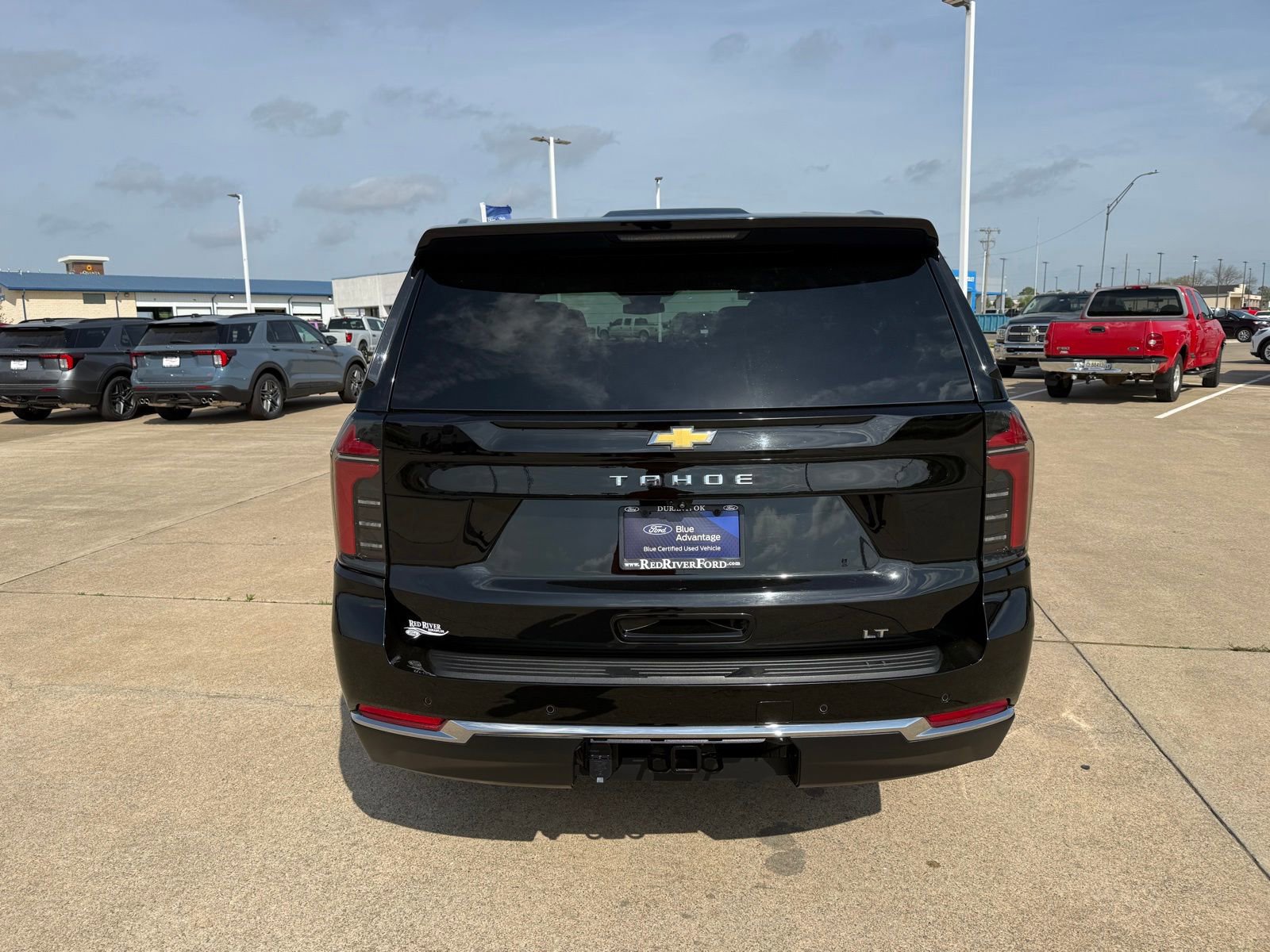 Used 2025 Chevrolet Tahoe LT image 4