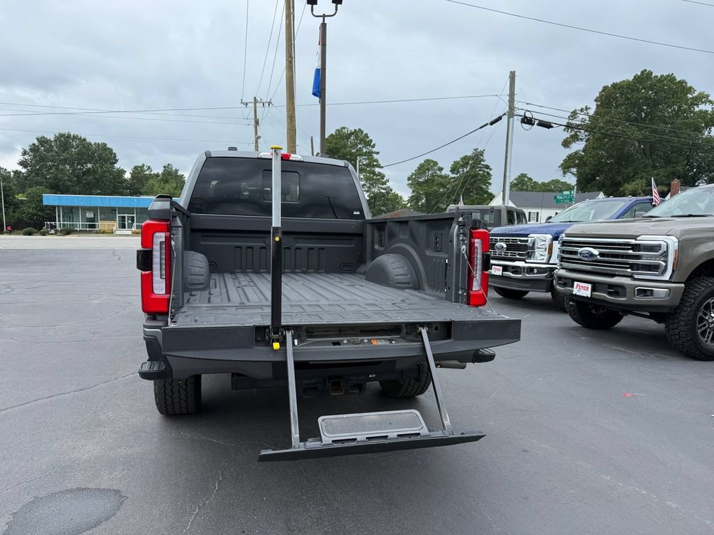 Certified 2025 Ford F350 Platinum w/ Platinum Plus Package AWD/4WD image 27