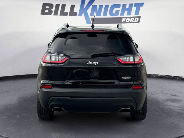 Used 2019 Jeep Cherokee Latitude Plus w/ Cold Weather Group FWD image 4