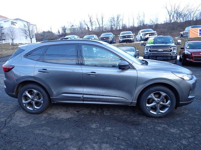Certified 2024 Ford Escape ST-Line w/ Tech Pack #1 image 6