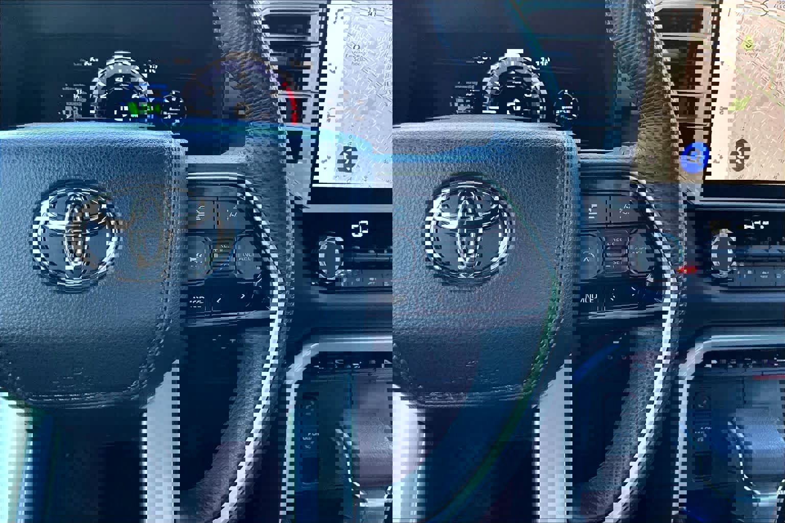 Used 2025 Toyota Tundra Platinum image 24