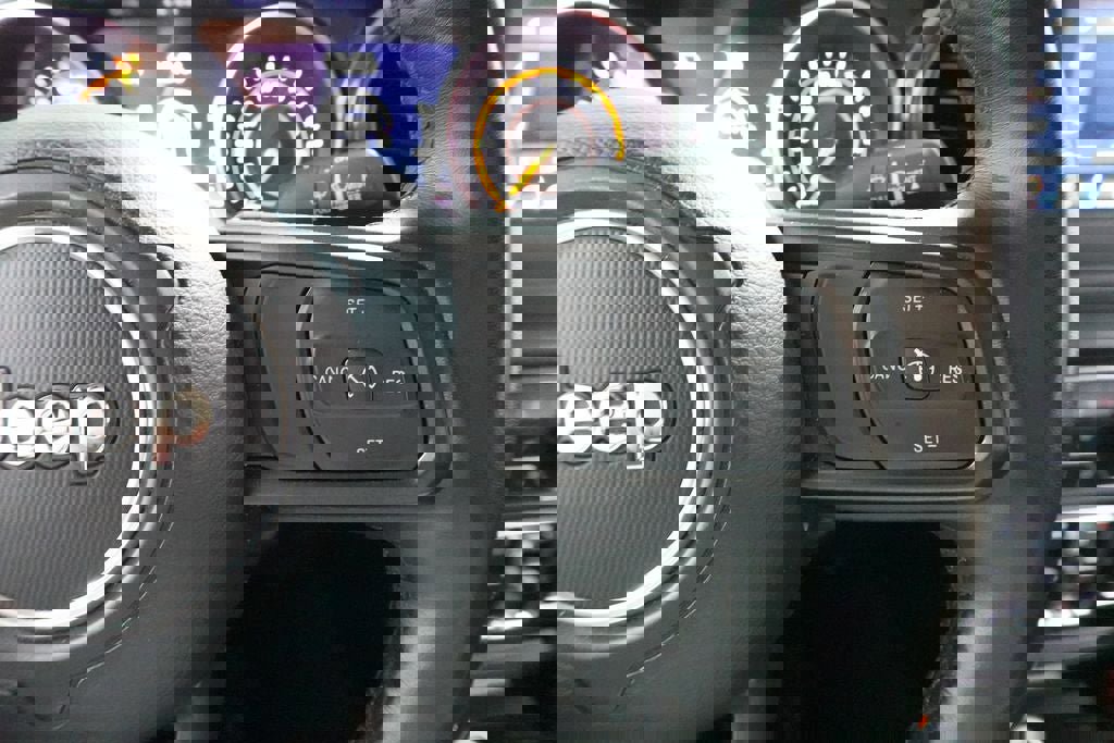 Used 2022 Jeep Gladiator Sport image 14