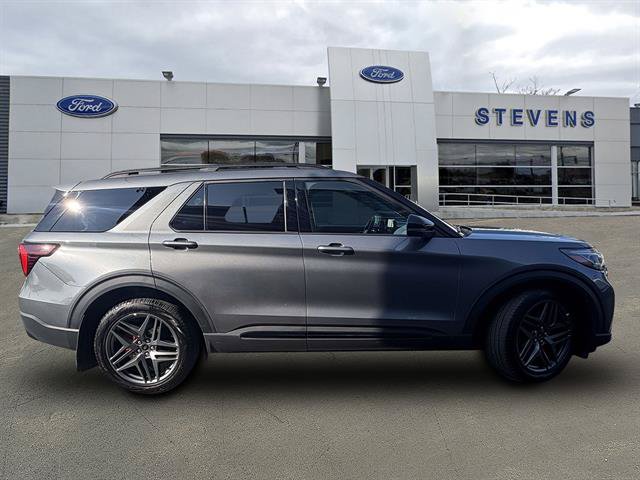 Certified 2025 Ford Explorer ST AWD/4WD image 32