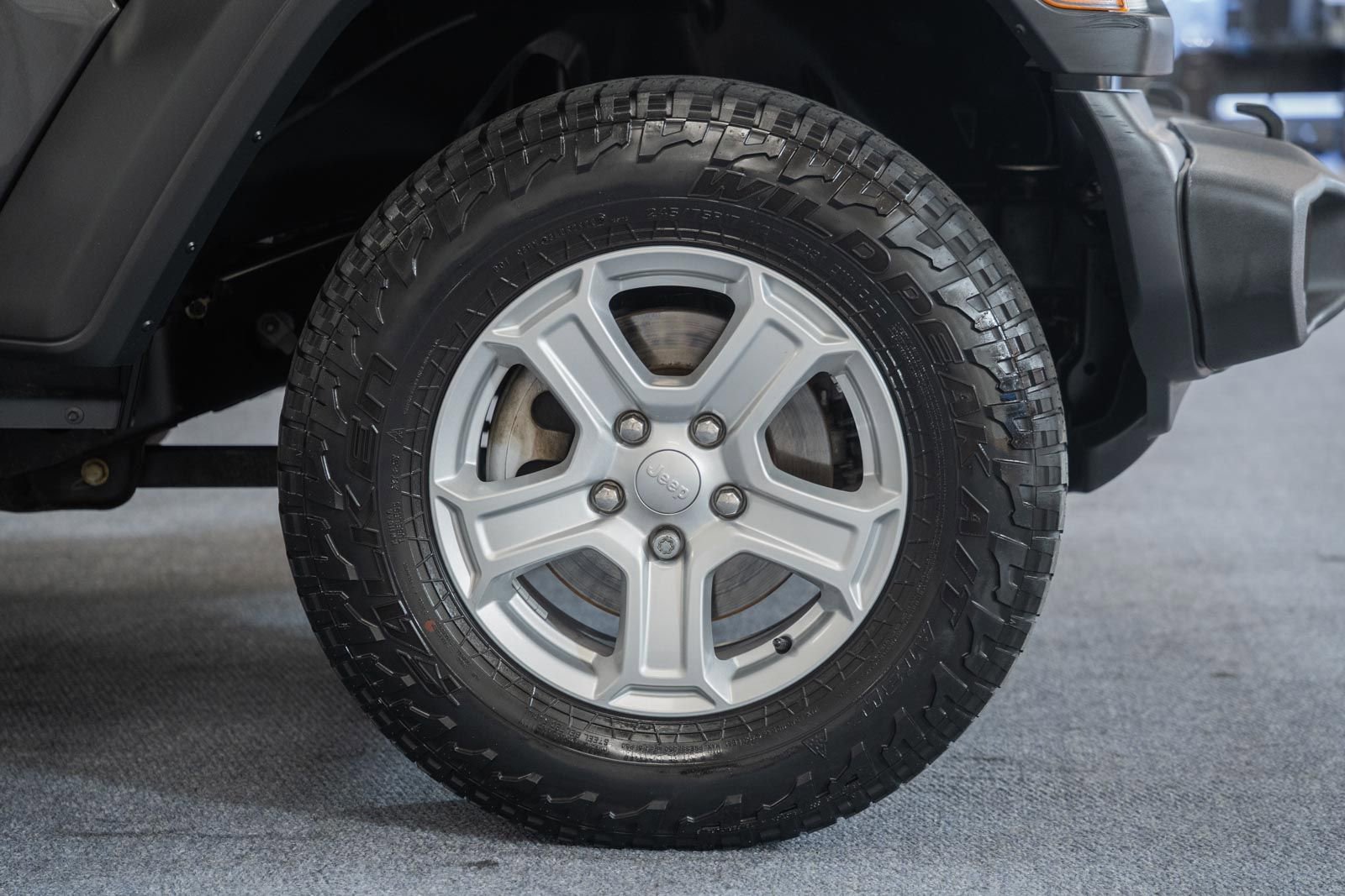 Used 2018 Jeep Wrangler Unlimited Sport S AWD/4WD image 19